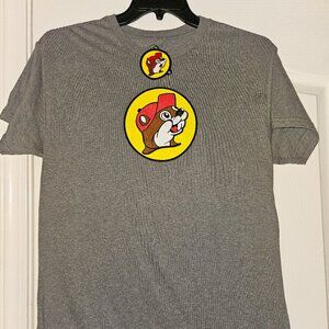 NWT Buc-Ee's brand graphic t-shirt Size Medium